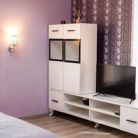 Daire Violet Burgaz